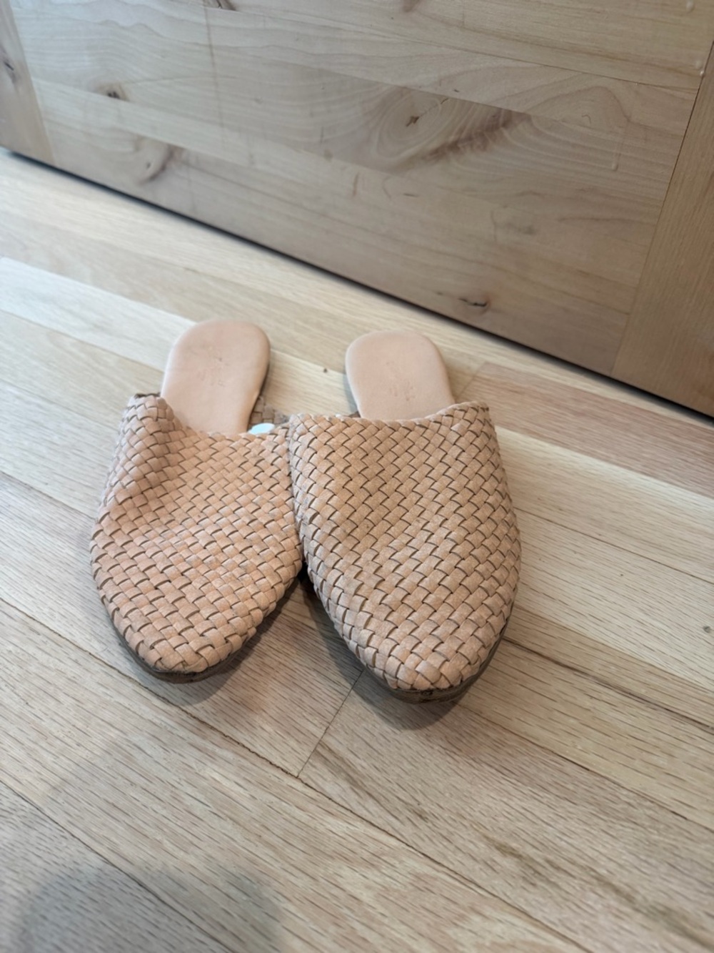 Universal Thread Woven Slip-On Mules in Tan